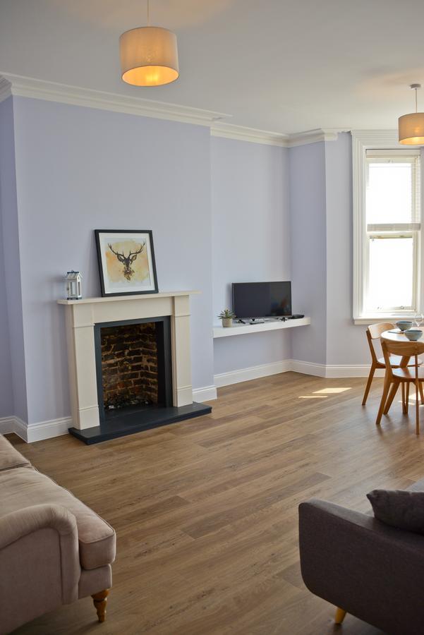 Seaview Apartment Уърдинг Екстериор снимка